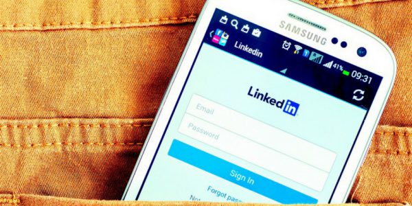 5 Reasons Why Graduates Should be on LinkedIn