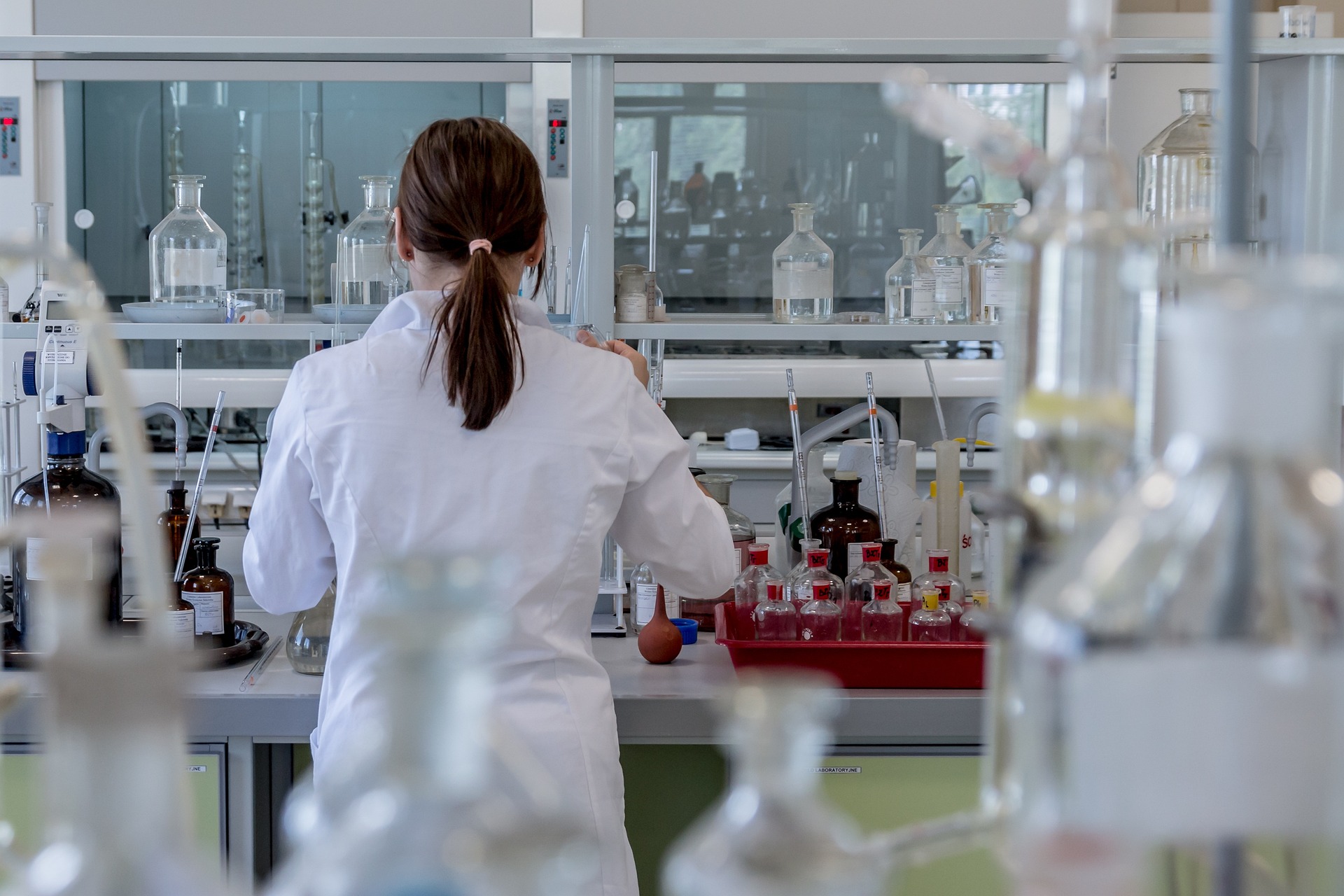 Woman working in a lab